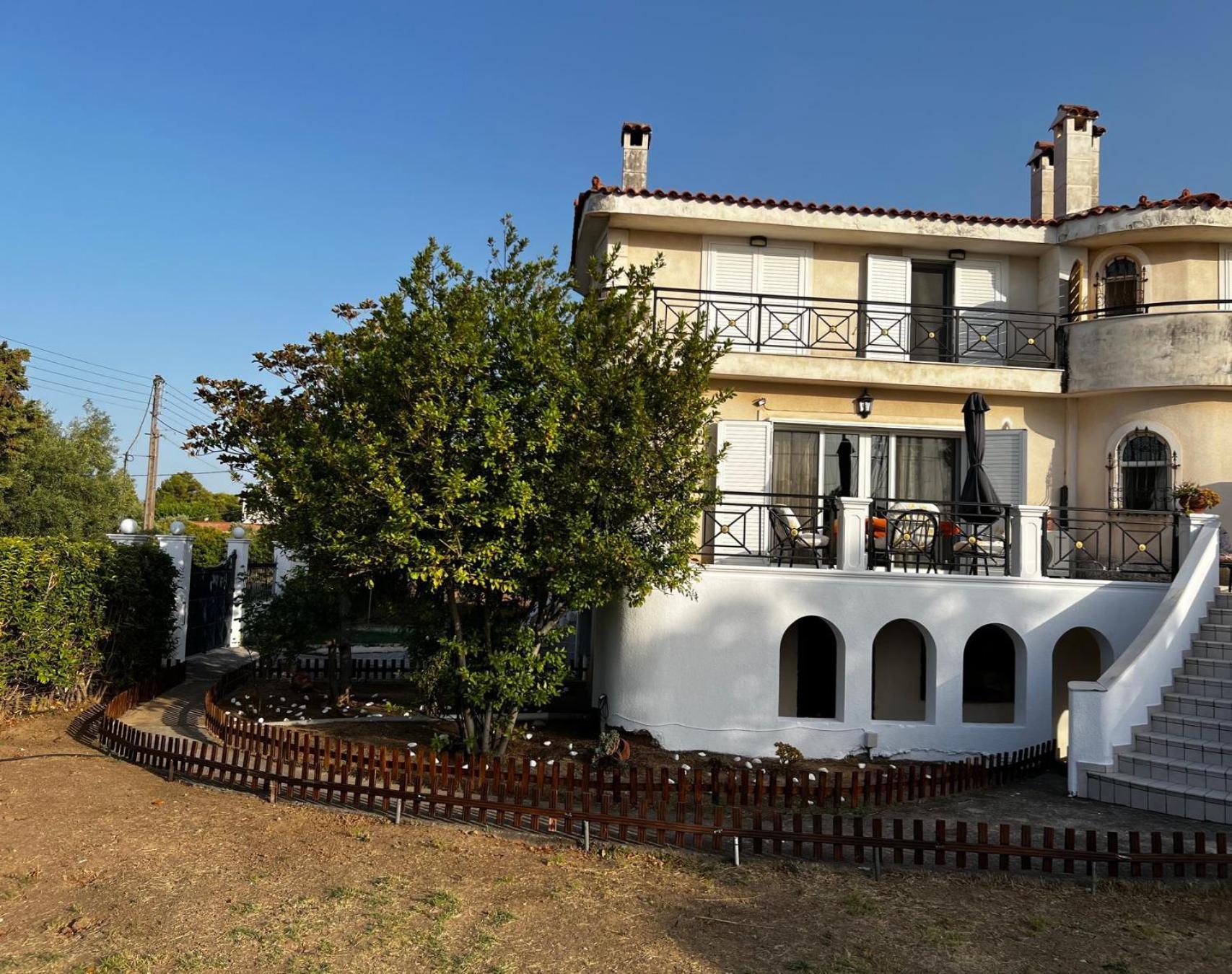 Sophie Villa *